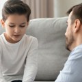 Da li ga spremate za život ili za propast? Očevi, ovih 5 stvari morate da naučite svoje sinove!
