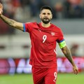 Bomba - pravo niotkuda! Aleksandar Mitrović blizu potpisa! Bivši kapiten Srbije ubedio Mitrogola da mu se pridruži kod…
