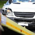 Zamalo velika tragedija u Beogradu: Kombi se zaleteo i udario u zid, deca prošla tu dve sekunde pre toga