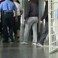 Cimer iz ćelije ga polio vrelom vodom po vratu: Napadnut osumnjičeni saučesnik u ubistvima „škaljaraca“ u Atini i na Krfu…