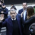 „Samo da me ne prebace u ćeliju sa ljudima koji su opljačkali Luvr“: Politico piše „zatvorski dnevnik“ Nikole Sarkozija…