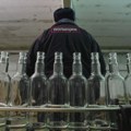 U Rusiji zaplenjeno više od 100.000 litara falsifikovanog alkohola