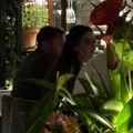 Ceca uhvaćena s holivudskim glumcem! Izašli na večeru, opustili se, ona nije skidala osmeh s lica (paparaco)