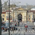 Rusi proterani iz Crne Gore stigli u Srbiju, najavili angažovanje advokata