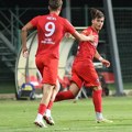 Tadija Cojić i Vasilije Kostov u društvu Lamina Jamala