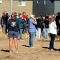 Tinejdžer ubio troje đaka i nastavnika u osnovnoj školi u Americi