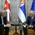 Ministar Vesić i ambasador Velike Britanije Ferguson razgovarali o unapređenju saradnje