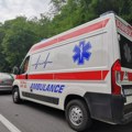 Teška saobraćajna nesreća kod Kisača: Sudarili se kombi i auto, dvoje povređeno