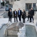 Nova fontana Trebinju: Vajar Milivoje Bokić poklonio gradu umetničko delo