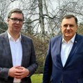 Vučić čestitao Dodiku rođendan, poslao mu poseban poklon: "Sledeći put kad se vidimo častim" (foto)