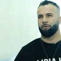"Faton Hajrizi je živ, video sam ga u snu": Albanci na Kosovu pevaju pesme u kojim veličaju ubicu policajca