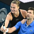Đoković trenirao sa Sabalenkom pred start Vimbldona