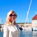 Pevačica danas živi od prodaje polovne odeće: Za jednu stvar iz ormana traži čak 10.000 evra: "Višak mi je, a ima emotivnu…