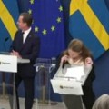 Onesvestila se švedska ministarka zdravlja: Predstavljena javnosti na konferenciji za novinare, pa pala u nesvest (video)