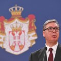 Čoveče, odluči se, ko te ruši – Vučić sad tvrdi da Amerikanci stoje iza protesta u Srbiji