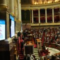 Parlament Francuske obustavio nepopularnu Makronovu reformu penzionog sistema