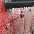 Led okovao Srbiju, ali i brave na automobilima: Evo kako da se ne patite ujutru i ne iščupate zaleđenu ručicu
