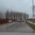 Jezivi čeoni sudar na Kamenjaru! Preticao kolonu, pa se direktno zakucao u auto: Vozila smrskana, snimak ledi krv (video)