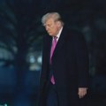 Доналд Трамп: САД ће уништити иранске електране због Хормуза