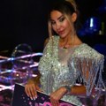 "Sa ovom harizmom razvaliću estradu" Aneli kupila pesmu pa isprozivala pevačice: Ako su popularne one koje su pevale po…