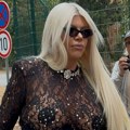 Dara golih grudi i zadnjice došla na snimanje Zvezda Granda, pitali je o transferu: "Ne bih menjala društvo!"
