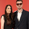 Nadežda Biljić sa suprugom Tomom Panićem na proslavi 30. rođendana Blica. Pevačica prvi put u javnosti nakon što je pobedila…