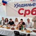 SNS u Vučju održao „veliki narodni skup“