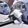 Detalji nezgode u Novom Pazaru: Udario devojčicu ukradenim "renoom", pa prodao auto, traga se za vozačem