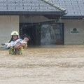 FOTO: Slovenački dobrovoljni vatrogasci spasili decu iz bujice u vrtiću