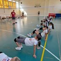 Pandice na XV Internacionalnom Panda volleyball campus sa odbojkašicama i iz Kanade i u UAE