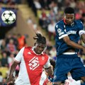 Hladan tuš za crveno-bele! Zvezda primila gol u najgorem mogućem trenutku! Embolo iskoristio "poklon" Spajića i pogodio za…