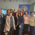 Članice Inner Wheel Club-a Zrenjanin održale 2 akcije povodom obeležavanja meseca borbe protiv raka dojke Borba protiv raka…