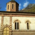 Žive zakopane devojke u venčanicama Za ovaj manastir se veže jeziva legenda