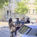 Poslanik EP pozvao zvaničnike EU da ne ćute na politička hapšenja u Srbiji