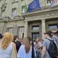 Studenti Filološkog fakulteta nakon izbacivanja sa fakulteta: Dekanka promenila brave i zaključala zgradu