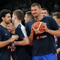 "Kad ne znaju šta će s loptom, naši daju koš" Srbija razbila Sloveniju - navijači jedva čekaju početak Evrobasketa