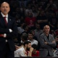 Prštalo je! Haos pored terena, Milan Tomić u sukobu - pogledajte šta se desilo na utakmici Crvene zvezde! (video)