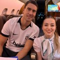 "Prvi put sam videla ovako nešto!" Vlahovića u Istanbul ispratila prelepa stjuardesa, pa objavila fotografiju sa njim…