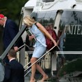 Cure prve reakcije Melanije Tramp na glasine o Trampovoj vezi sa 35-godišnjom asistentkinjom