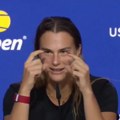 VIDEO Sabalenka otkrila kakvu joj je poruku poslao Novak: Svi su popadali od smeha kad su videli fotografiju