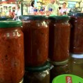 Računica domaćica: Šta se više isplati - praviti ili kupiti ajvar?