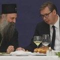 Predsednik države u 21. veku ide u crkvu da se pomoli pred važan put: Da li je Vučić doživeo versko otkrovenje?