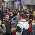 Priveden bivši student ETF-a: Studenti se okupili ispred Policijske uprave „29. Novembar“