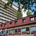 Dečak (14) u Surčinu pao sa terase, zbrinut na Institutu za majku i dete