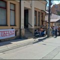 Ogroman odziv građana za podršku listi „Studenti pobeđuju!“: U Čačku se čekalo i duže od dva i po sata! (VIDEO)