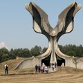 Sve više ljudi posećuje Jasenovac: Organizovano dolaze i đaci kako bi se upoznali sa ustaškim zločinima