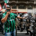 Suzavac i vodeni topovi na protestima u Buenos Airesu