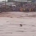 Zastrašujući snimci iz nigerije, teške poplave opustošile grad Stradalo najmanje 88 ljudi (video)