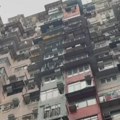 (Video) Ovo je zgrada u kojoj živi 10.000 ljudi, u stanovima od samo devet kvadrata Nećete verovati kako „Čudovište” izgleda…