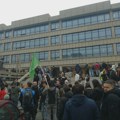 Počelo suđenje uhapšenim studentima posle Vidovdanskog protesta, ispred Palate pravde skup podrške